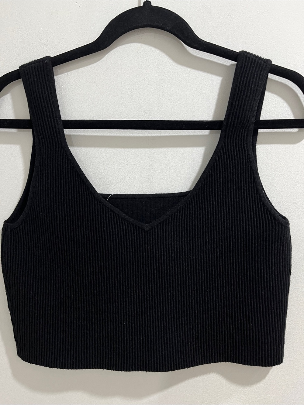 NWT Abound Women’s Crop Top Sculpt Stretch Black Large Ribbed V neck Square neck